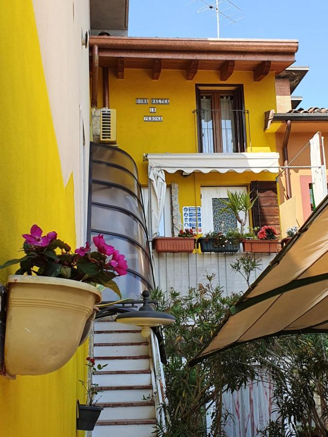 Dora Baltea Monolocale Primo Piano Mansarda Secondo Piano Verona Eksteriør billede